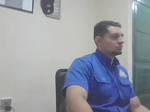 Snapshot of Jaramill07 chatting on March 3, 2026, 11:50 am Jaramill07 online show from March 3, 2026, 11:50 am