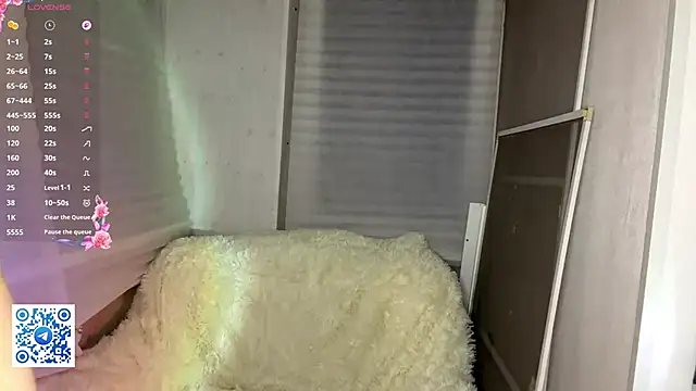 Carolini i online show from March 12, 2026, 6:23 pm