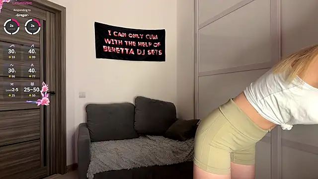 HeeEgno online show from March 13, 2026, 5:07 pm