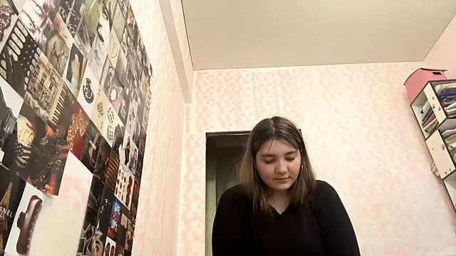 Snapshot of JanineThielman chatting on July 15, 2026, 5:25 am JanineThielman online show from July 15, 2026, 5:25 am