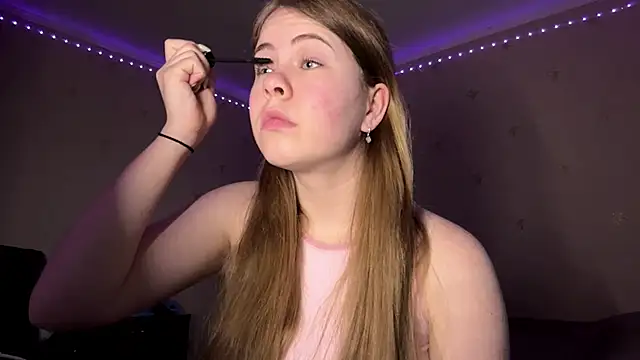 Amy Maev online show from March 29, 2026, 3:08 am