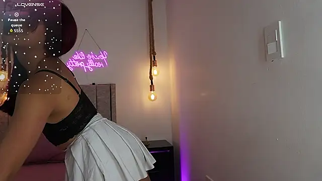 Gaby evansz online show from March 4, 2026, 9:17 am