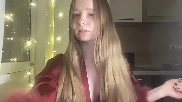 Snapshot of cutefoxieee chatting on April 14, 2026, 9:31 pm cutefoxieee online show from April 14, 2026, 9:31 pm
