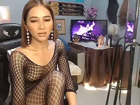 Snapshot of Demonsfuck chatting on May 1, 2026, 9:20 pm Demonsfuck online show from May 1, 2026, 9:20 pm