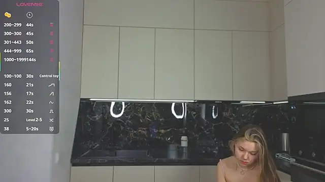 HinaVibe online show from March 10, 2026, 3:16 pm