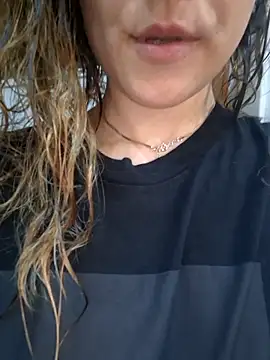 Snapshot of milffa chatting on May 4, 2026, 8:44 pm milffa online show from May 4, 2026, 8:44 pm
