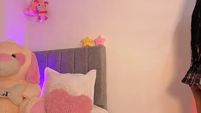  JAZMIINSTAR online show from March 7, 2026, 10:43 am