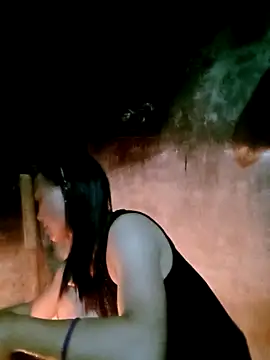 Snapshot of elen8800 chatting on March 1, 2026, 11:43 am elen8800 online show from March 1, 2026, 11:43 am