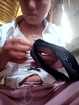 Snapshot of Yuka7700 chatting on March 3, 2026, 9:27 am Yuka7700 online show from March 3, 2026, 9:27 am