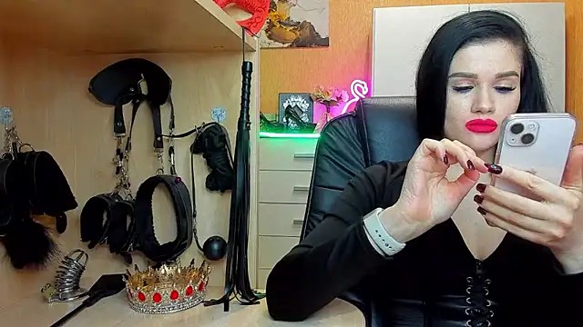 KristiTopxx online show from March 30, 2026, 5:47 pm