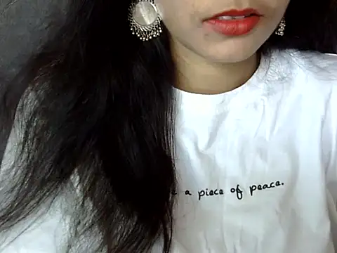 Snapshot of Neha_Sharma2 chatting on March 3, 2026, 9:16 am Neha Sharma2 online show from March 3, 2026, 9:16 am