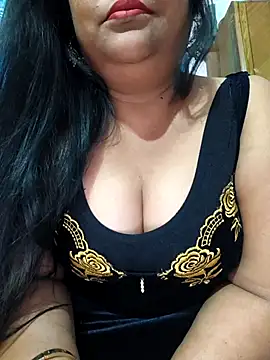 Moonae online show from March 17, 2026, 12:41 pm