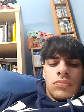 ilcazzone32 online show from April 14, 2026, 7:41 pm