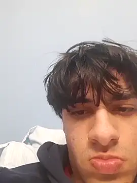 ilcazzone32 online show from March 10, 2026, 9:41 pm