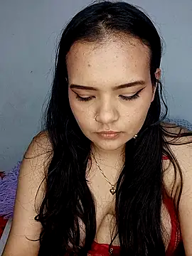 Emily Rouse23 online show from April 28, 2026, 2:27 am