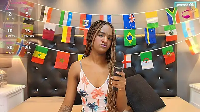 Snapshot of Chloebrunnie chatting on June 18, 2026, 12:54 pm Chloebrunnie online show from June 18, 2026, 12:54 pm