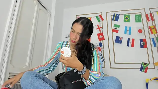 Snapshot of emily_gaviria1 chatting on June 29, 2026, 12:05 pm emily gaviria1 online show from June 29, 2026, 12:05 pm