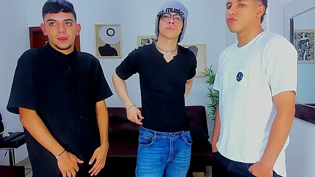 Snapshot of nobodyknows01 chatting on March 2, 2026, 7:54 pm nobodyknows01 online show from March 2, 2026, 7:54 pm