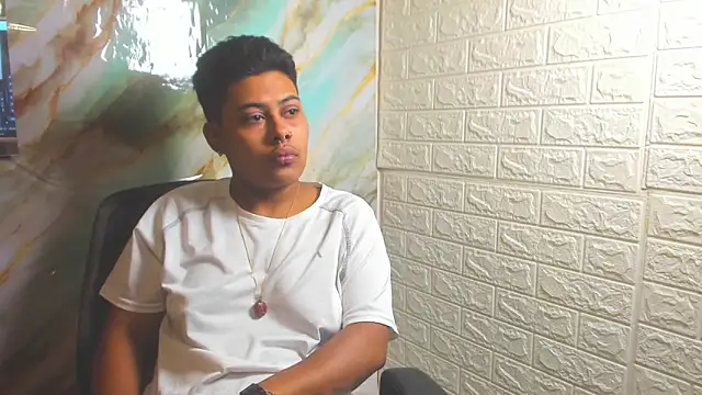 Noha  scott online show from April 18, 2026, 2:52 pm