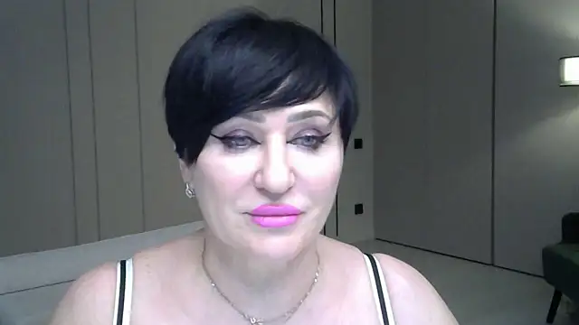 Kleotempt online show from April 15, 2026, 8:20 pm