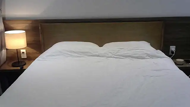 Kleotempt online show from June 4, 2026, 3:38 pm