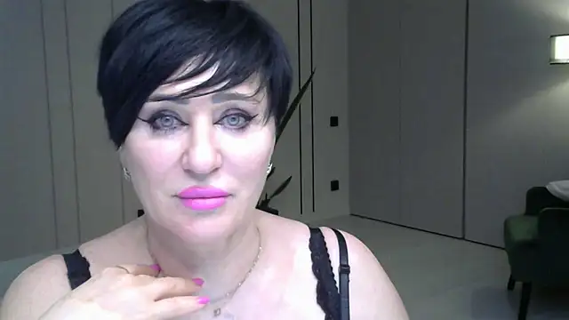 Kleotempt online show from April 14, 2026, 11:54 pm