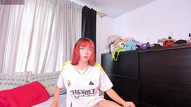 dafnne  hall online show from March 17, 2026, 3:15 pm