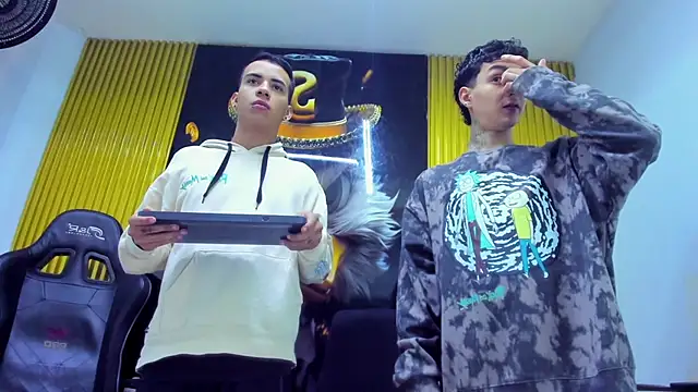 Snapshot of angel_boy_xxx chatting on March 2, 2026, 1:40 pm angel boy xxx online show from March 2, 2026, 1:40 pm