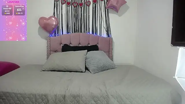 Snapshot of samantha_pym chatting on February 27, 2026, 7:03 pm samantha pym online show from February 27, 2026, 7:03 pm