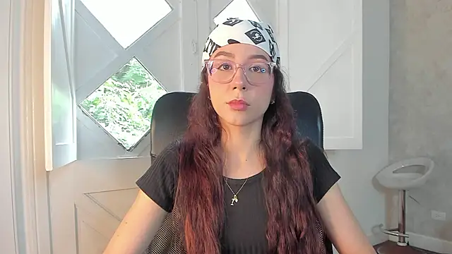 Arii wilde online show from February 26, 2026, 12:49 pm