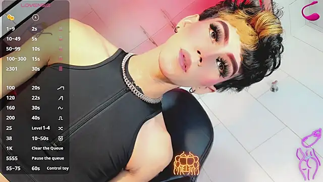 Gema Jones  online show from July 11, 2026, 7:58 pm