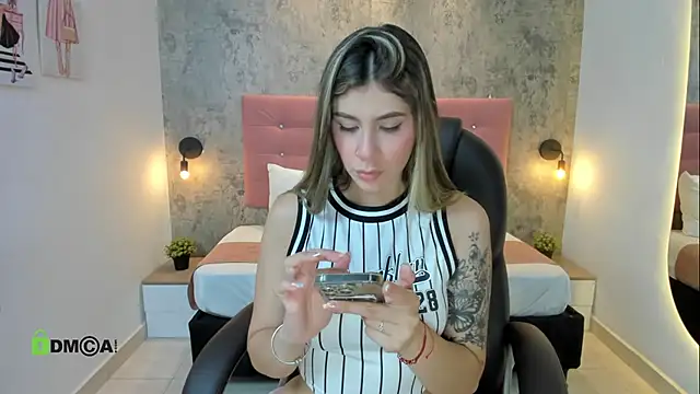 Snapshot of RomaBellanova chatting on May 24, 2026, 8:31 pm RomaBellanova online show from May 24, 2026, 8:31 pm