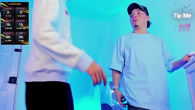 Snapshot of alex_and_christhoper chatting on March 2, 2026, 5:08 am alex and christhoper online show from March 2, 2026, 5:08 am