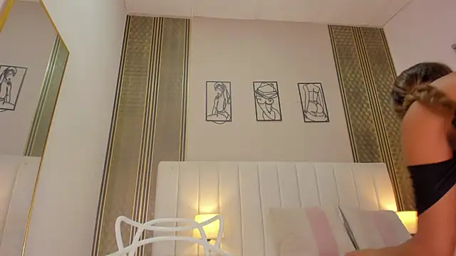 sheila x online show from March 4, 2026, 6:48 pm