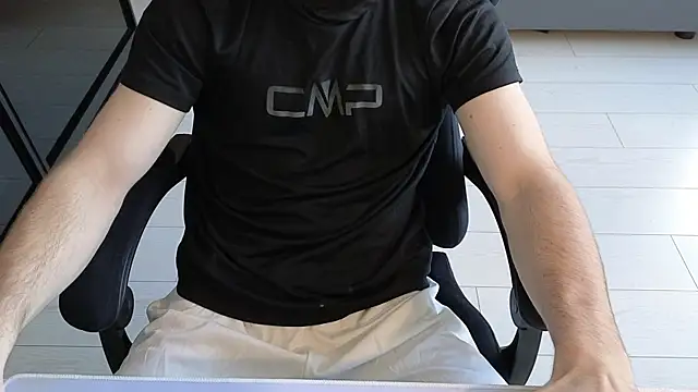 chantatummm online show from May 4, 2026, 2:53 pm