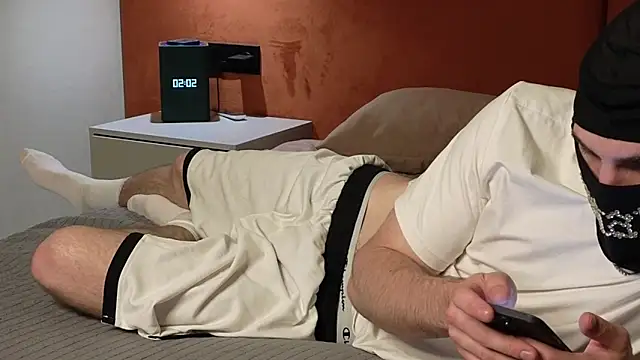 chantatummm online show from June 1, 2026, 11:04 pm