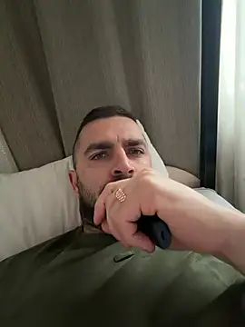 VANYA1997 online show from April 3, 2026, 7:04 am