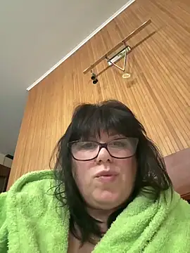 expensive lady online show from March 3, 2026, 7:54 pm