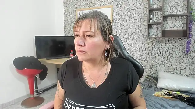 Snapshot of nanygp chatting on May 16, 2026, 8:52 pm nanygp online show from May 16, 2026, 8:52 pm