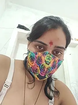 Snapshot of Poonam_bhoji chatting on August 1, 2026, 6:44 am Poonam bhoji online show from August 1, 2026, 6:44 am