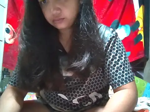 Flowerbebe online show from February 24, 2026, 7:26 pm