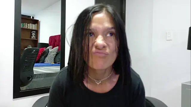 Snapshot of Amelie_Blake chatting on July 10, 2026, 5:24 pm Amelie Blake online show from July 10, 2026, 5:24 pm