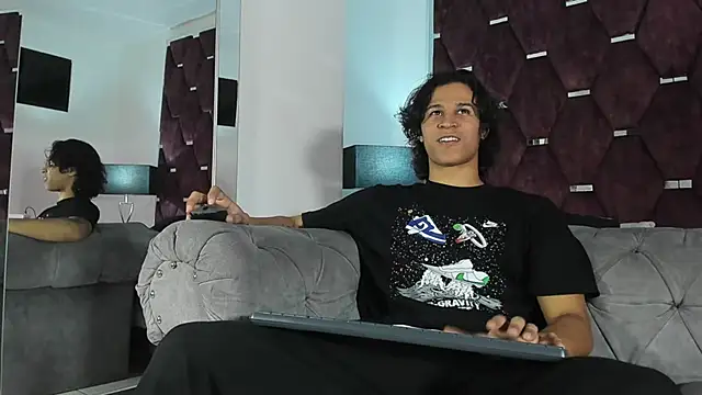 TonyBenedetti online show from April 8, 2026, 7:37 pm