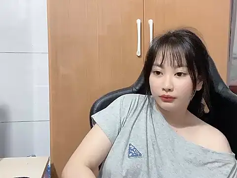 Sunny2868 online show from March 6, 2026, 2:39 am