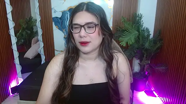 Snapshot of Isiis_tay chatting on April 11, 2026, 11:36 am Isiis tay online show from April 11, 2026, 11:36 am