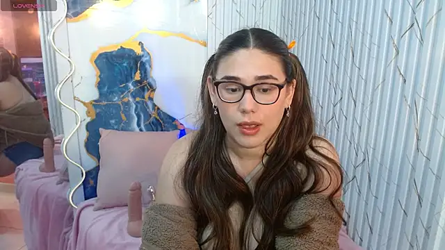 Snapshot of Isiis_tay chatting on April 12, 2026, 11:57 am Isiis tay online show from April 12, 2026, 11:57 am