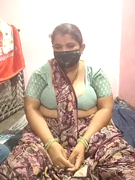 Snapshot of gujjuhotcouple chatting on July 5, 2026, 6:26 pm gujjuhotcouple online show from July 5, 2026, 6:26 pm