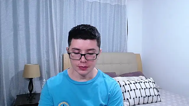 BlackFoXXX69 online show from April 18, 2026, 7:58 pm