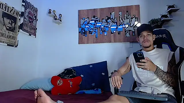 AdamsDvi online show from April 10, 2026, 2:24 pm