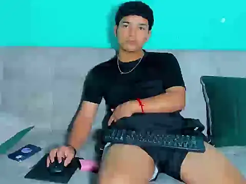 Snapshot of Brandon_Wesly chatting on March 3, 2026, 12:34 pm Brandon Wesly online show from March 3, 2026, 12:34 pm